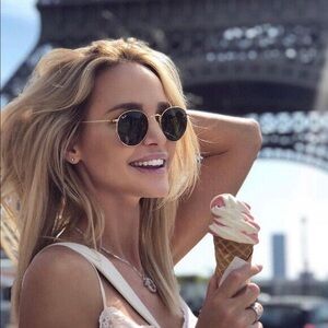 Ray-Ban round metal polarized sunglasses